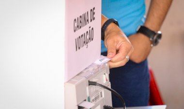 Águas Lindas: Eleitores Relatam Problema em Urna Durante Votação para Prefeito